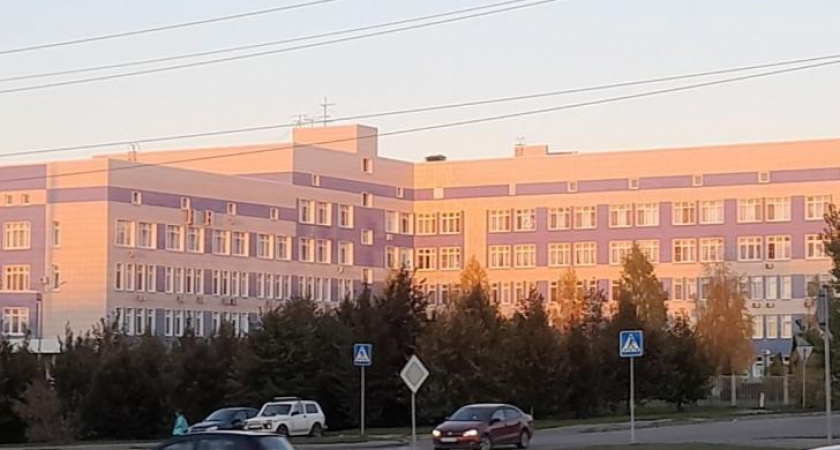 Проблемы со связью в курском перинатальном центре: пациентки не могут дозвониться