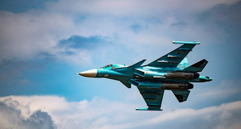 Су-34 ВКС России нанесли удар по позициям ВСУ в Курской области