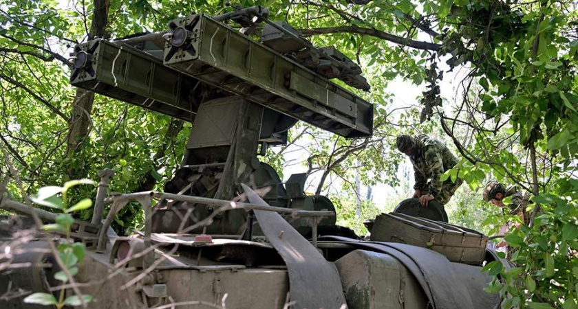 ПВО Курской области уничтожила две украинские авиационные бомбы