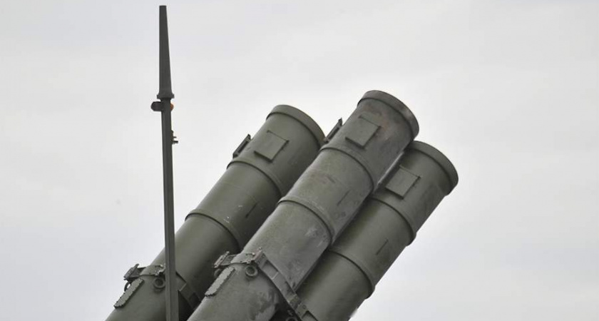 Российская ПВО уничтожила три украинских дрона за ночь