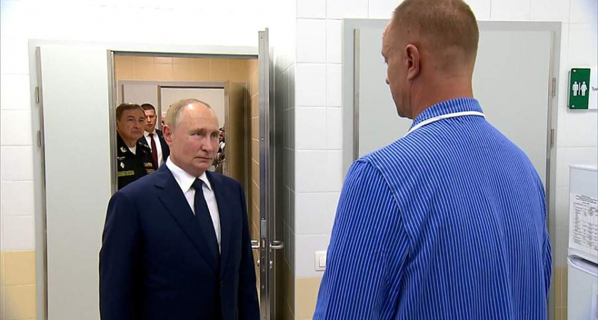 Путин встретился с героем СВО подполковником Даниловым и поздравил его с наградой