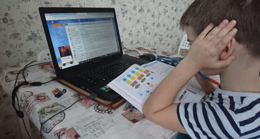 Министр образования Курской области проверила качество обучения в пунктах временного размещения