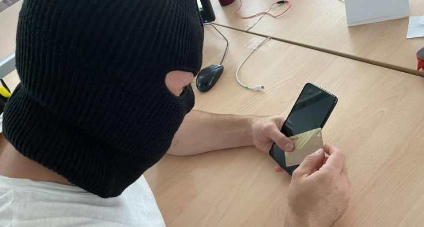 Пенсионерка из Курска судится с банком из-за кредита, оформленного мошенниками