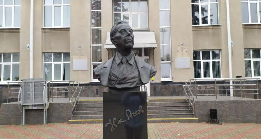 В Курске обсудили роль литературы в патриотическом воспитании