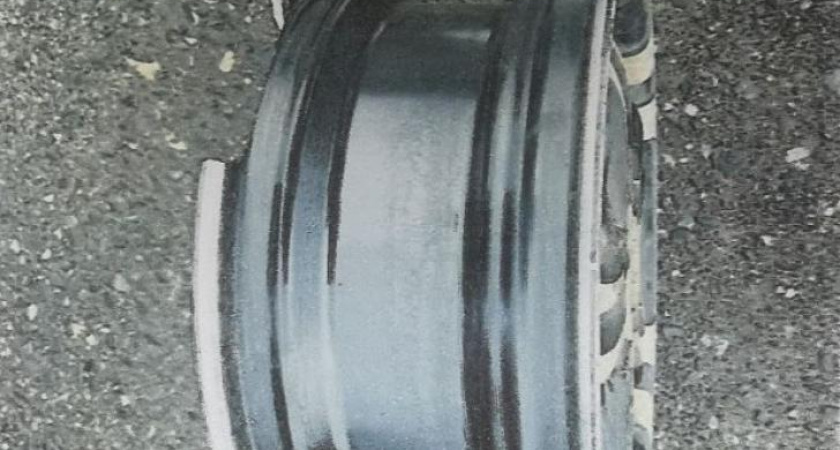 Курский водитель отсудил 89 тысяч рублей за повреждение авто из-за люка