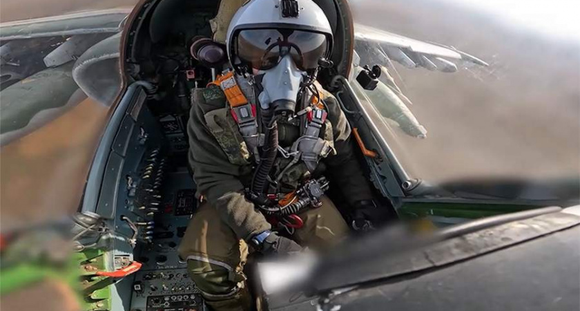 Штурмовики Су-25 атаковали позиции ВСУ в Курской области