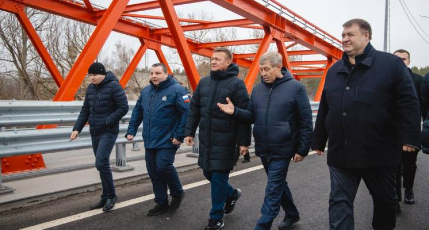 Губернатор проверил готовность Красного моста в Курске