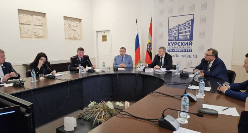 Куряне потеряли 650 миллионов рублей из-за телефонных мошенников