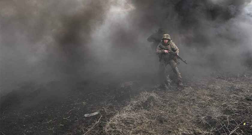 ВСУ потеряли более 420 военных за сутки боев в Курской области