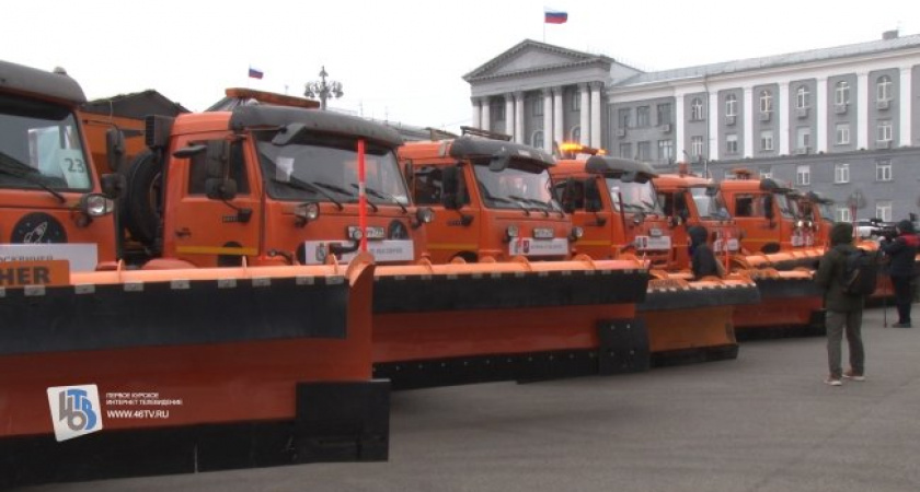 В Курске не хватает водителей для новой снегоуборочной техники