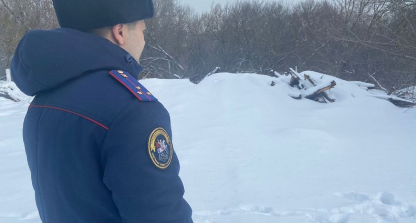 Житель Курской области зарезал родственника во время застолья