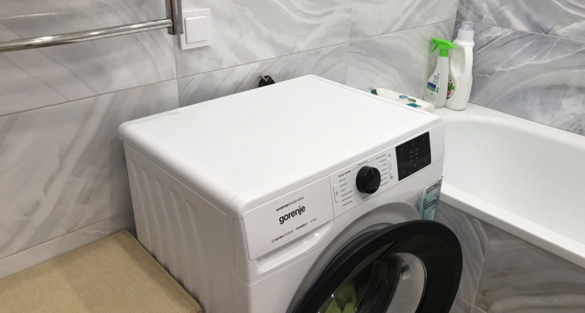 Скрытая кнопка на стиральной машине режет счет за электричество в 2 раза: есть у всех, куда нажимать