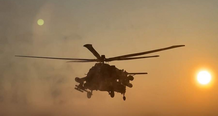 Вертолет Ми-28НМ уничтожил технику и живую силу ВСУ в Курской области