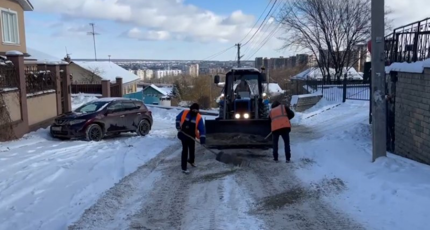 В Курске ремонтируют крутой подъем на улице Никитской