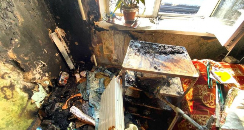 В Курске лопнувшая батарея потушила пожар от свечи