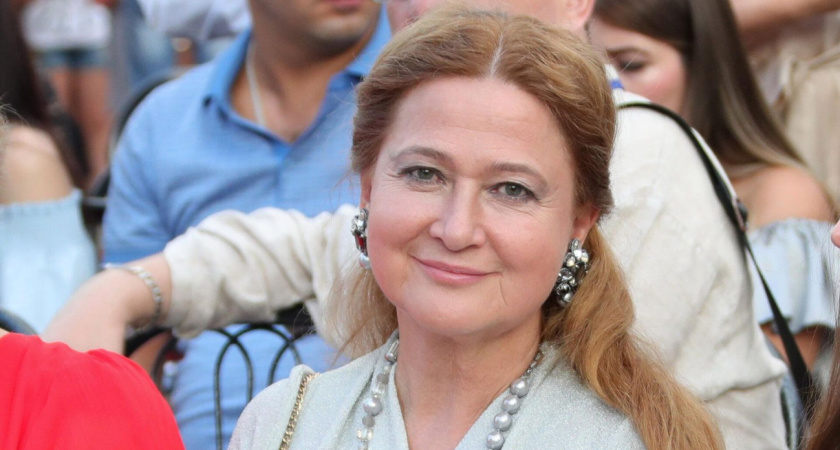 Счастливые слезы: Глоба рассказала, что у этих двух знаков начнется череда счастливых событий
