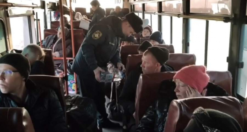 В Курской области эвакуировали почти 400 жителей приграничного района