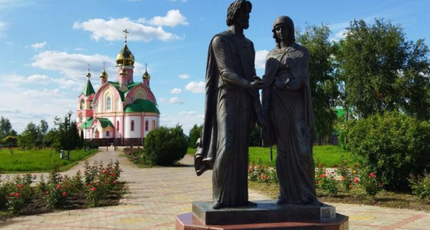 Жители Курчатова пожаловались на проблемы с медициной