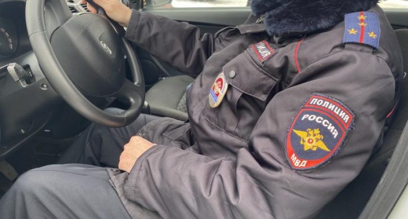 Полицейский пострадал при атаке беспилотника в Курской области