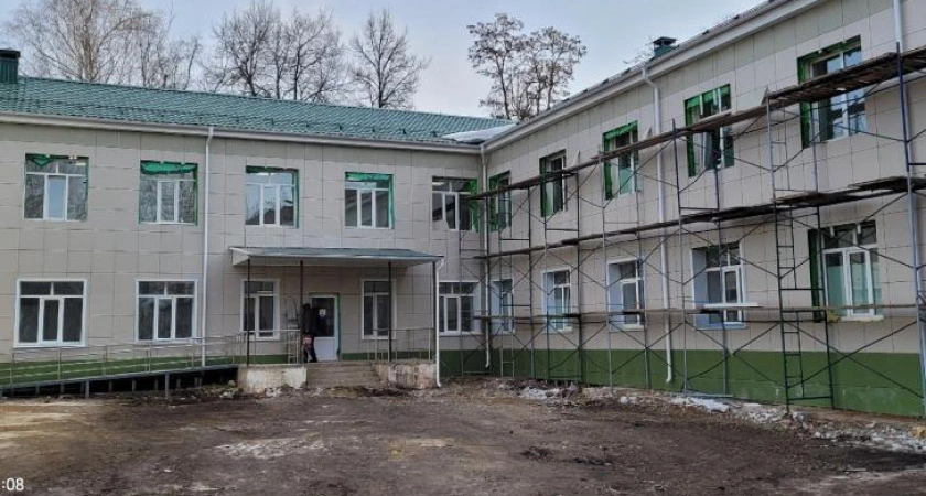 Фото к статье: Горбольница взыскала 1,5 млн рублей с подрядчика за срыв сроков капремонта