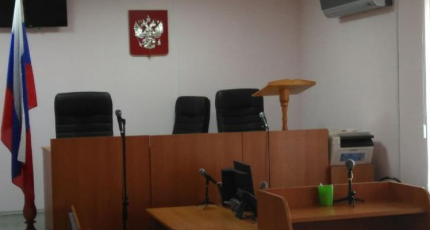 Курянка получила 95 тысяч рублей компенсации за бракованную мебель из интернет-магазина