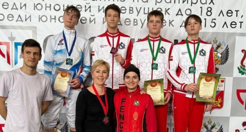 Курские рапиристы завоевали все золото на первенстве ЦФО