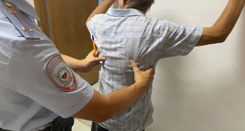 Пациент больницы украл пожарные рукава для полива капусты
