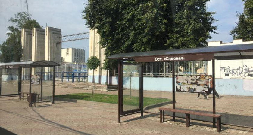 Вандалам в Курске грозят штрафы в миллионы рублей за порчу остановок