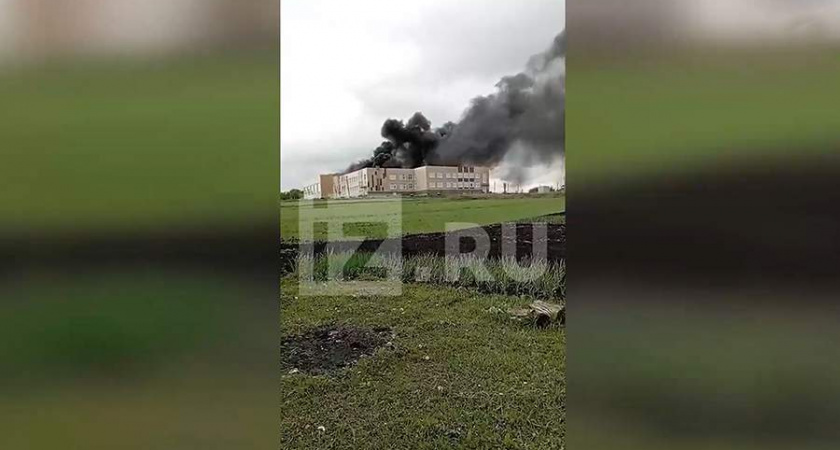 Украинский дрон повредил крышу строящейся школы в Курской области