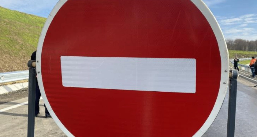 Фото к статье: В Курске на месяц перекрыли движение на пересечении улиц Станционной и Цюрупы