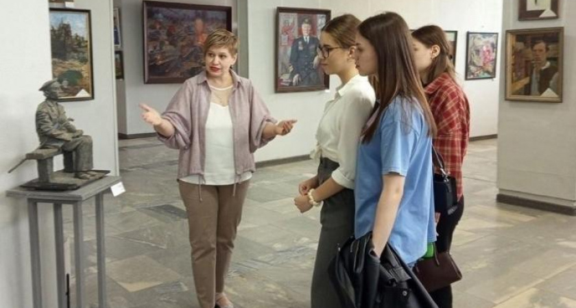 В Курске открылась выставка "Победа 80" о художниках-фронтовиках