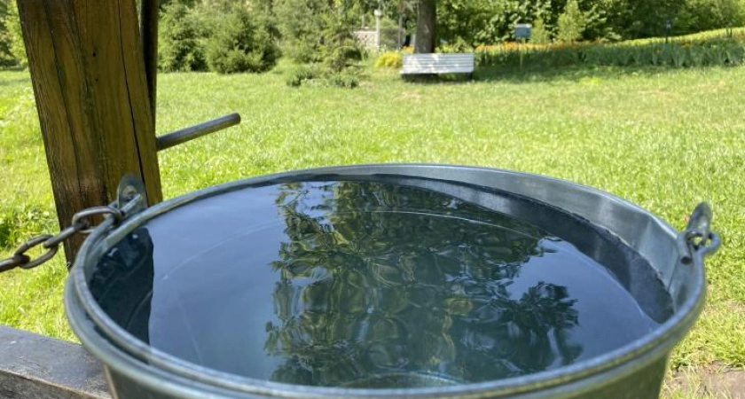 Фото к статье: В Курчатове жители жалуются на ржавую воду