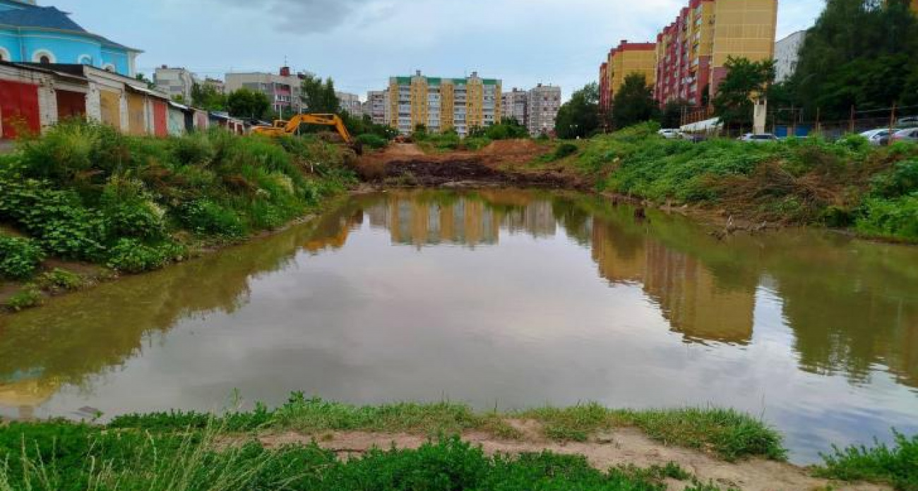 В Курске сквер на Студенческой превращают в оазис с озером и каменной горкой