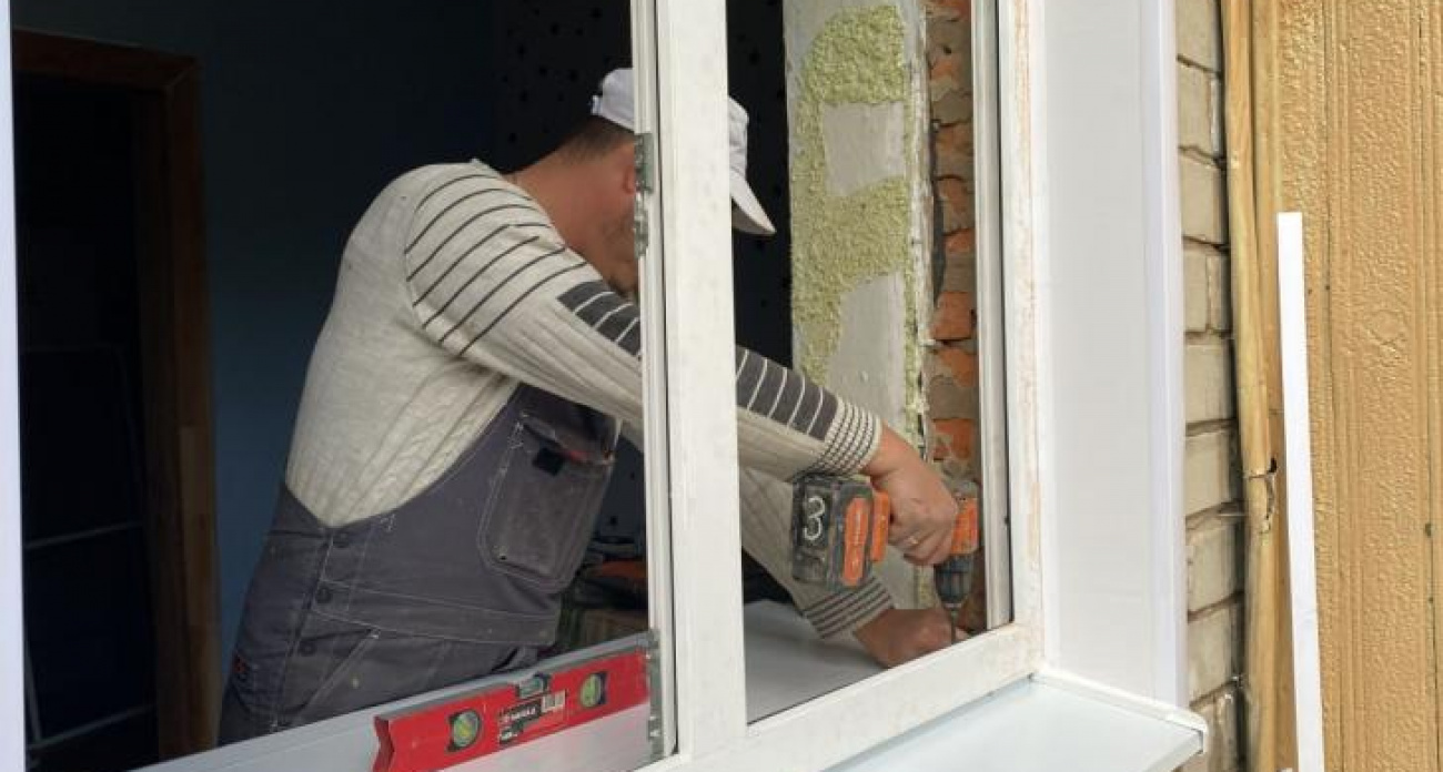 В Курской области восстанавливают семь домов после прилетов: в одном демонтировали три этажа