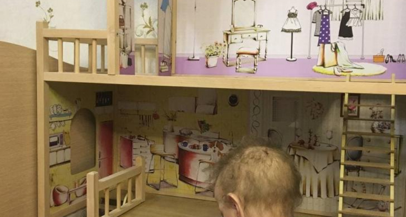 В курском детсаду детей били проводом-"конфетницей" и заматывали в пледы