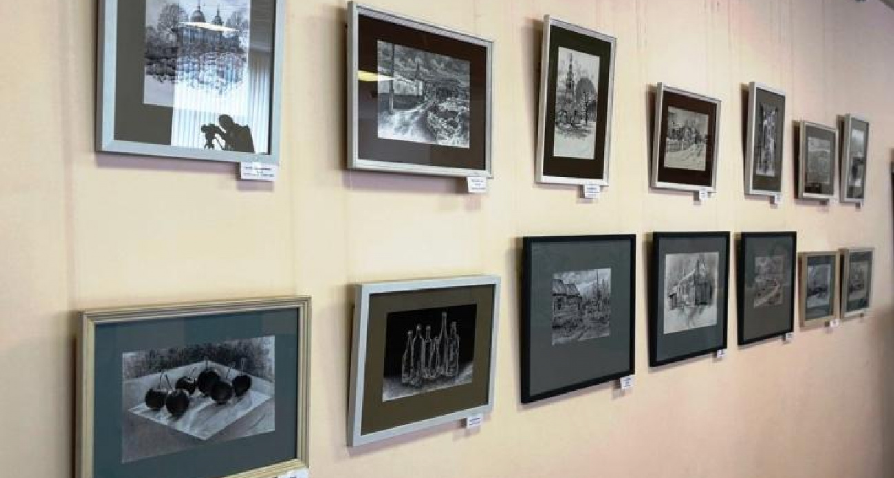 Выпускник КГУ Константин Шевченко показал курянам "Курскую старину" в картинах