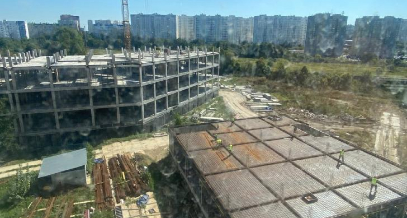 Минстрой Курска грозит расторгнуть контракт на детскую больницу из-за халатности подрядчика