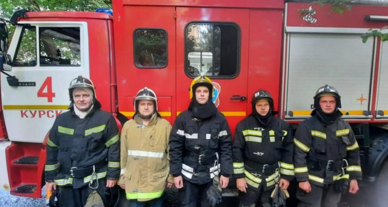 Пожар в подвале пятиэтажки на Овечкина: 16 человек эвакуированы из-за густого дыма