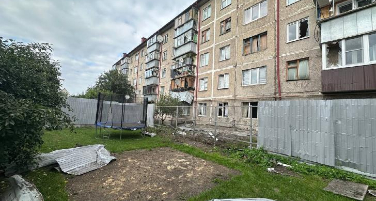 ВСУ обстреляли Рыльск: повреждены жилые дома и склад, пострадавших нет