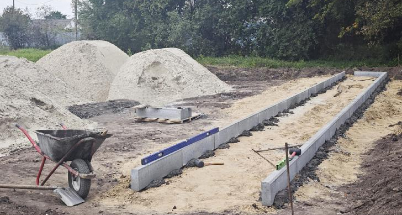 Льгов получит детскую площадку на Вокзальной за 21 день при поддержке нацпроекта