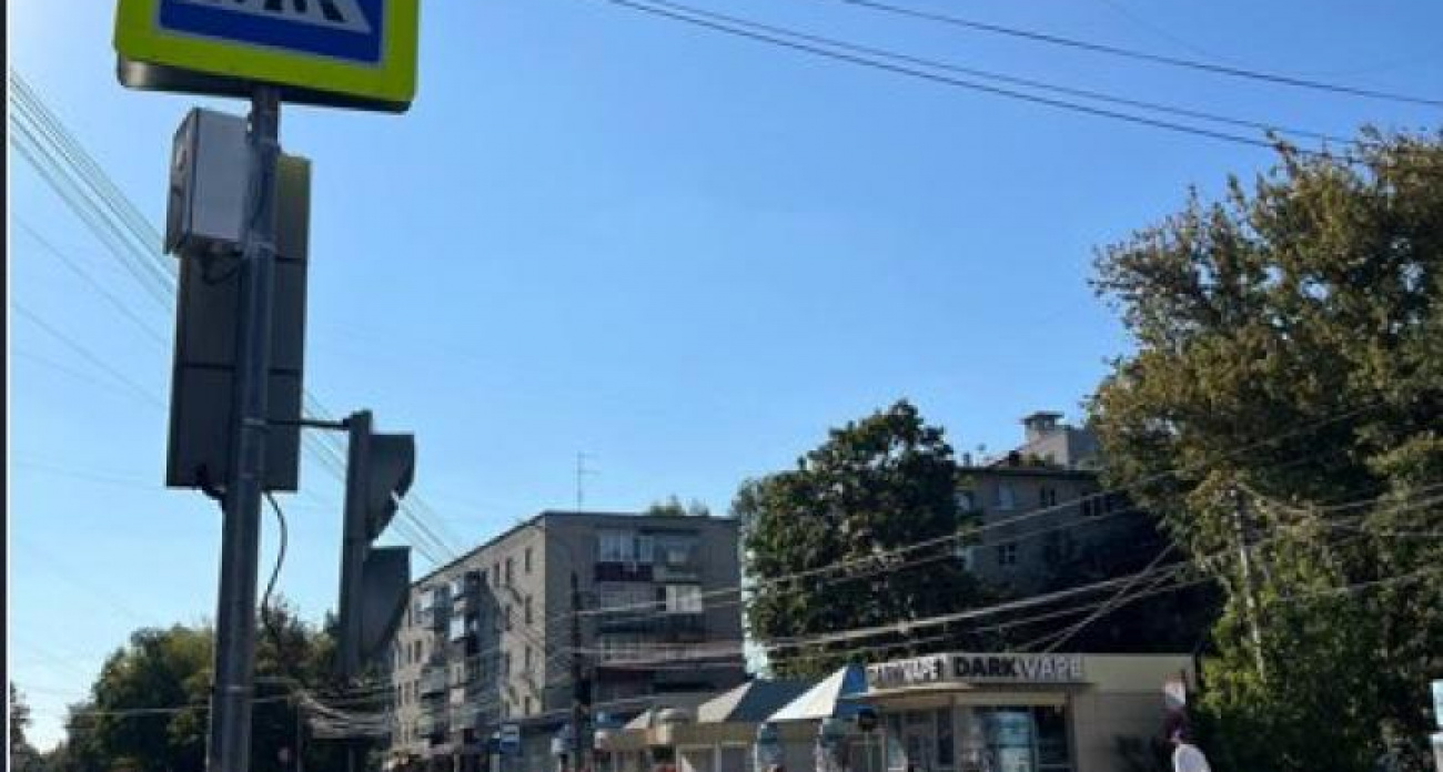 На пересечении К.Маркса и Ломакина установили камеру против неправильных парковок