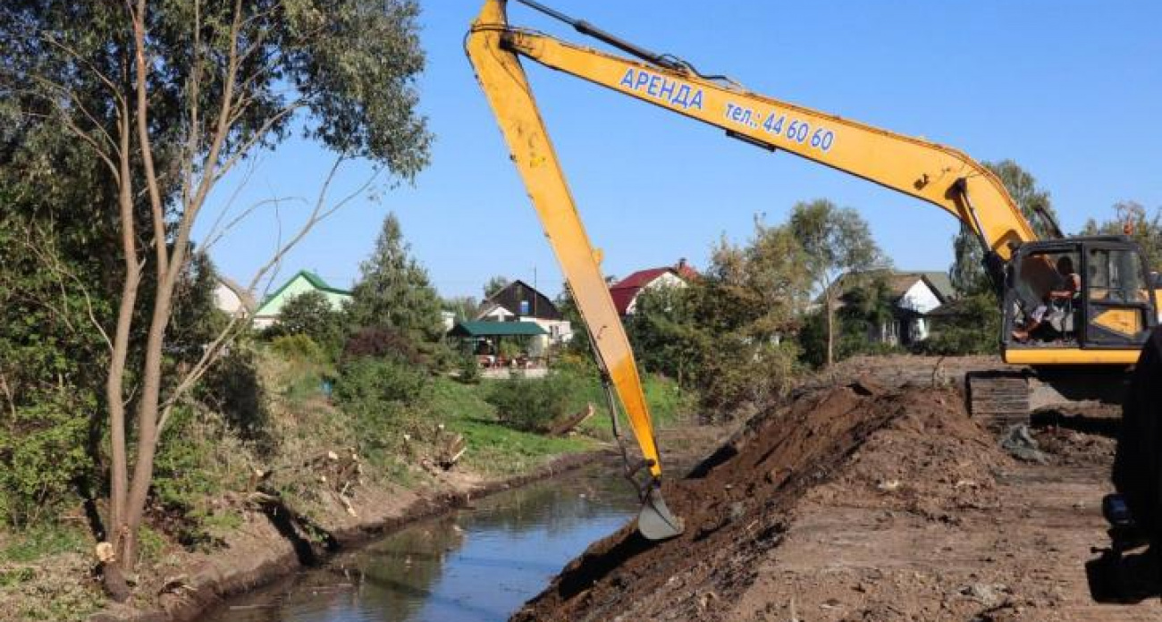 В Курске при очистке реки нашли колесо от кареты и планируют создать музей находок