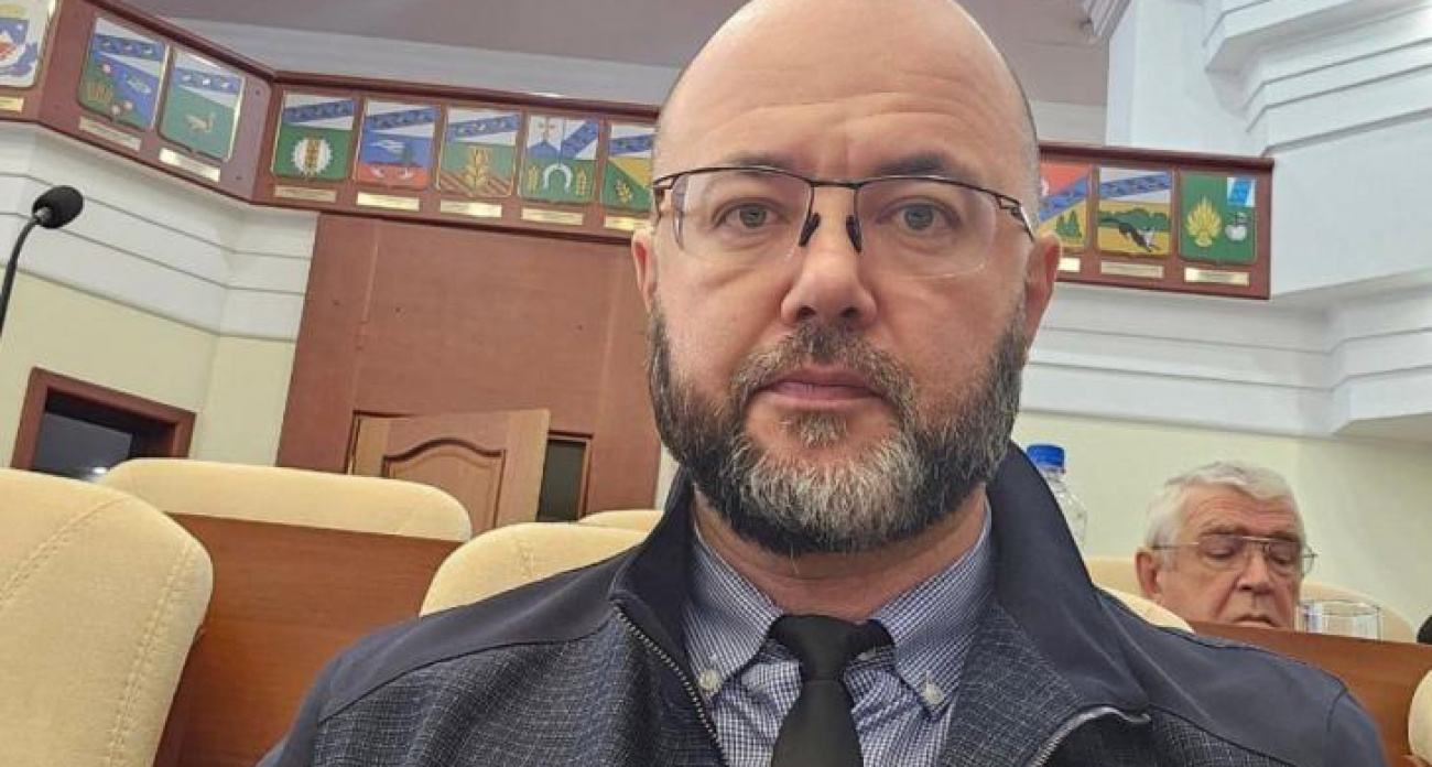 Экс-депутат признался во взятке 8 млн замгубернатору и просится добровольцем на СВО