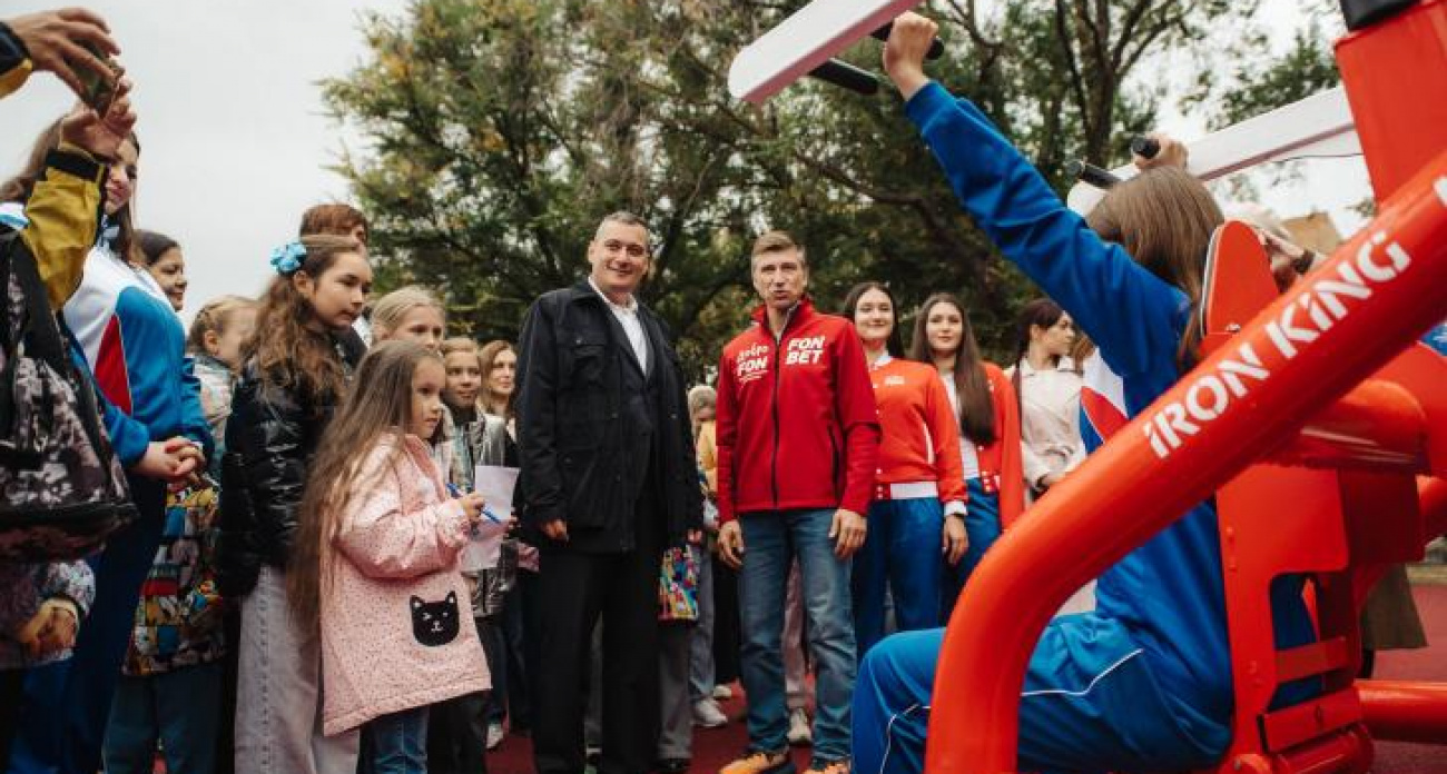 Олимпийский чемпион Ягудин открыл в Курске спортплощадку с QR-тренировками для людей с инвалидностью