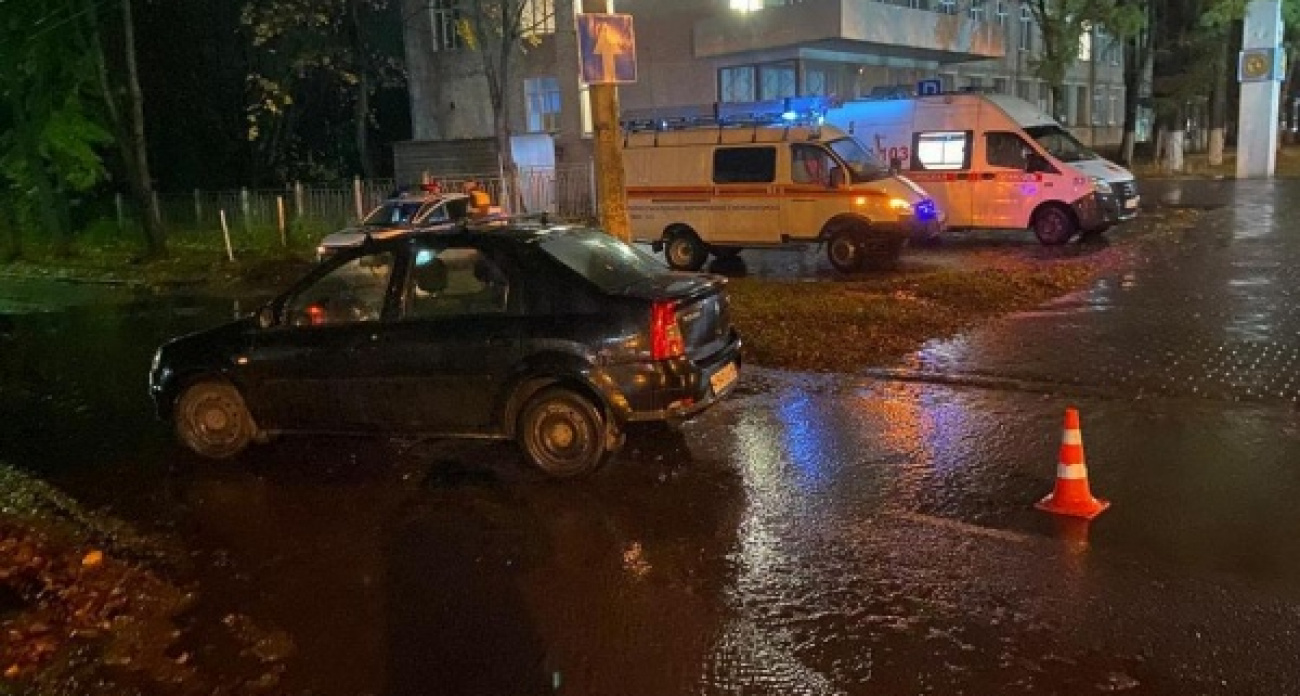 Водитель-пенсионер сбил 74-летнего мужчину прямо на «зебре» в Курской области
