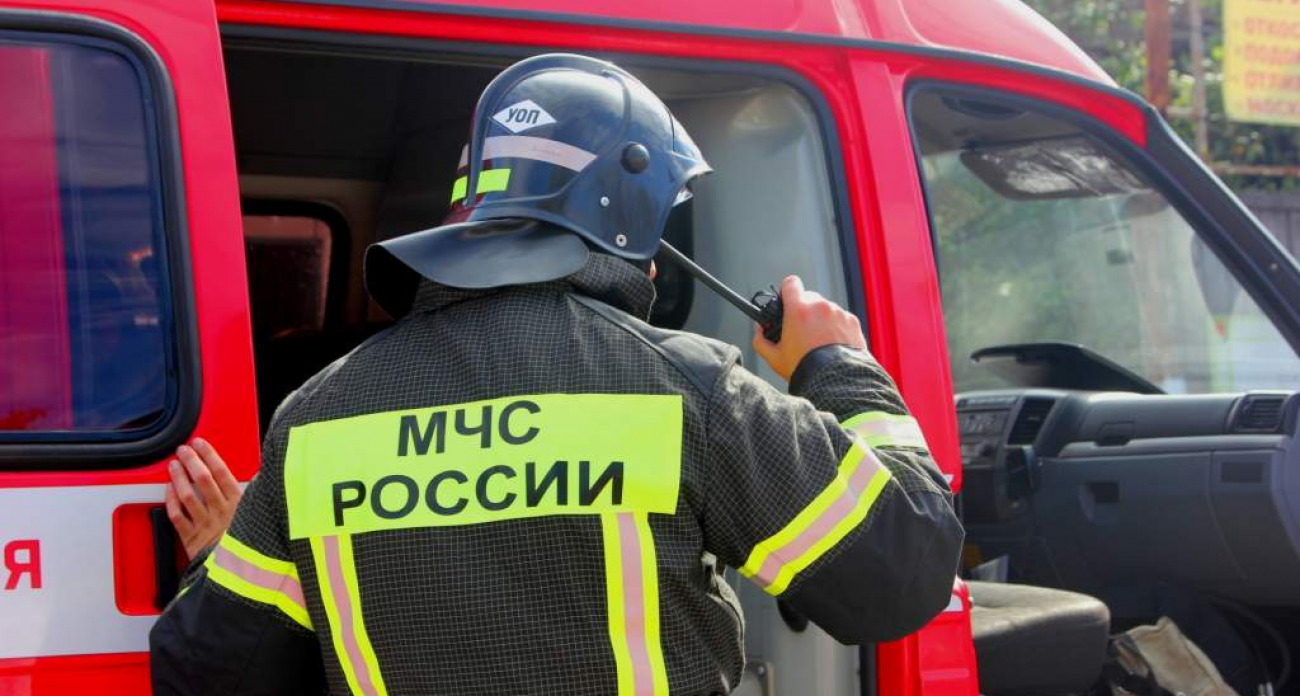 700 пожилых курян срочно переселяют из домов: МЧС спасает от холодов и пожаров