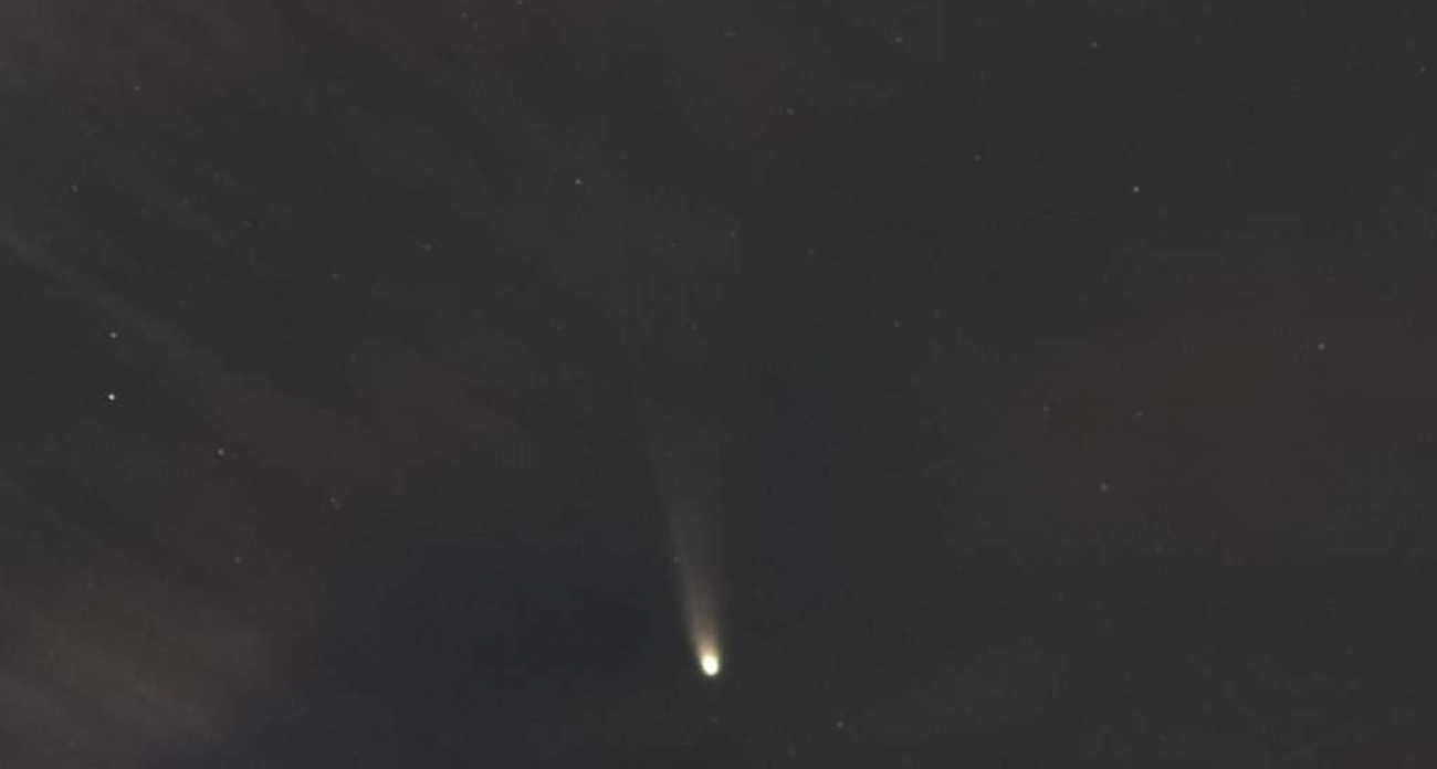 Самая яркая комета 2025 года: куряне поймали Леммон в редком просвете облаков