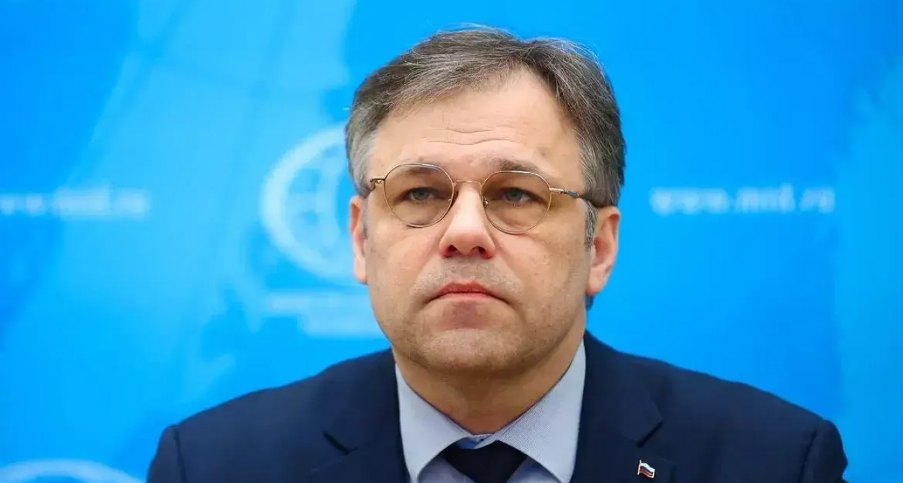 Хоронили в садах и огородах: дипломат раскрыл подробности жизни в оккупированной Судже