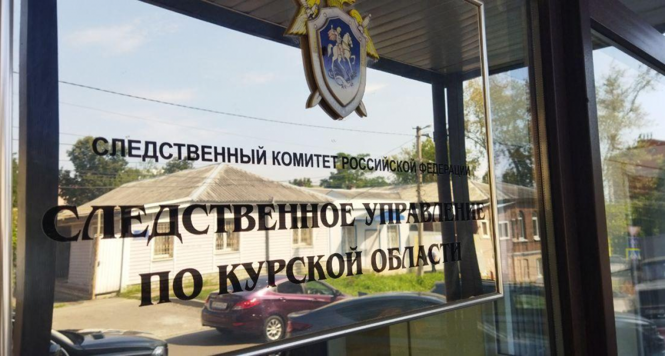 Руководитель задолжал двум сотрудникам 400 тысяч рублей при наличии денег на счетах