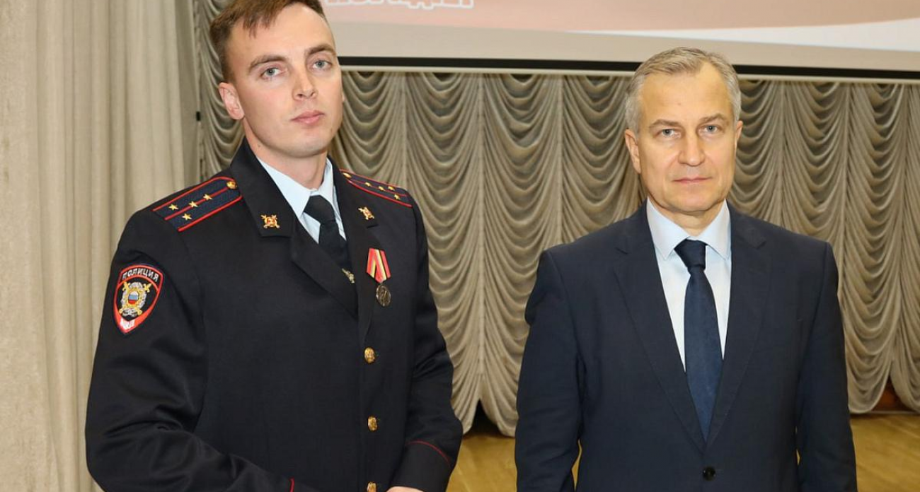 Курские полицейские получили награды за службу на «форпосте всей страны»